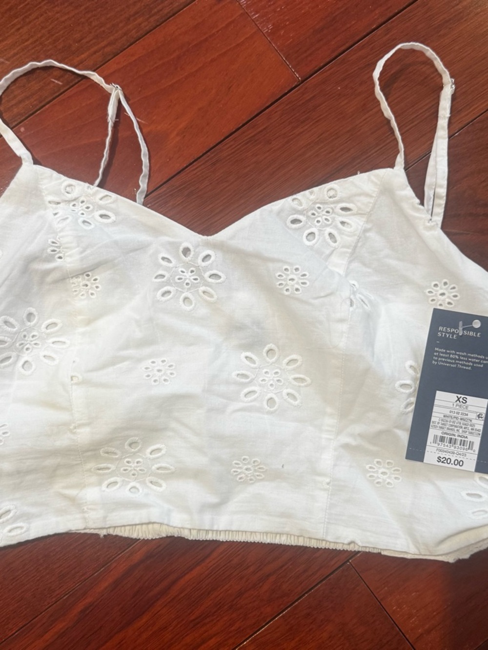 Universal Thread White Eyelet Cropped Cami XS NWT